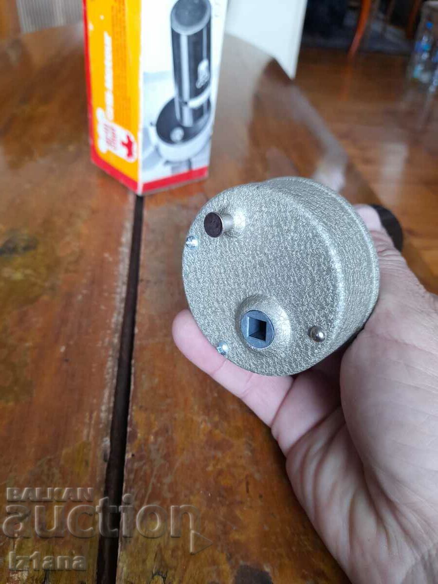 Old grill motor - 5 Old grill motor - 5