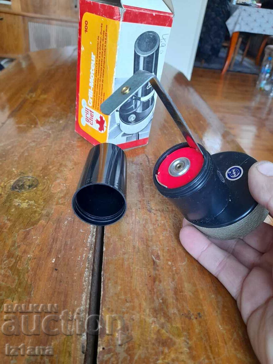 Old grill motor - 6 Old grill motor - 6