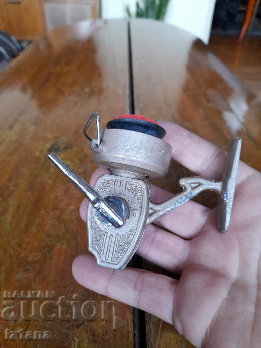 Old Heber 101 fishing reel with price 35.00 BGN | € 17.90 Old Heber 101 fishing reel with price 35.00 BGN | € 17.90