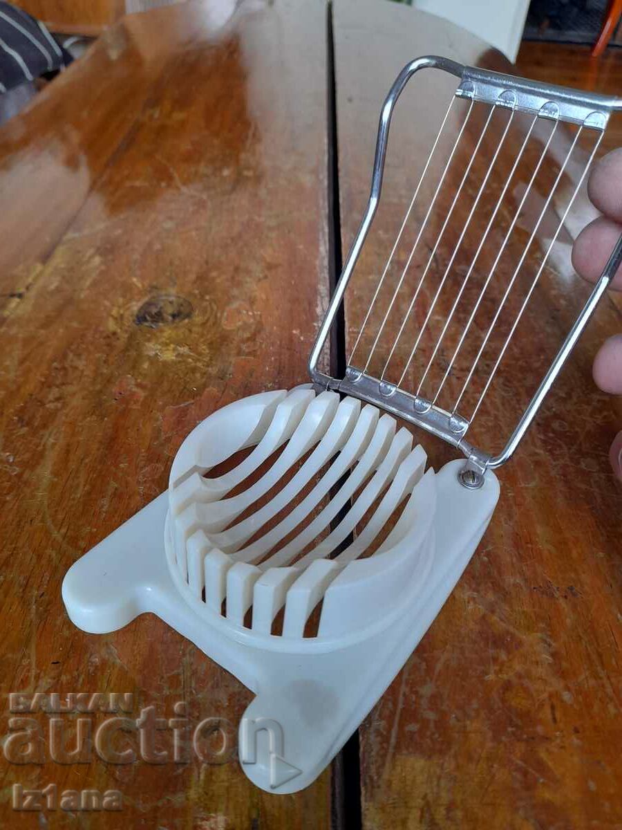 Auction  Old device for cutting eggs, egg slicer