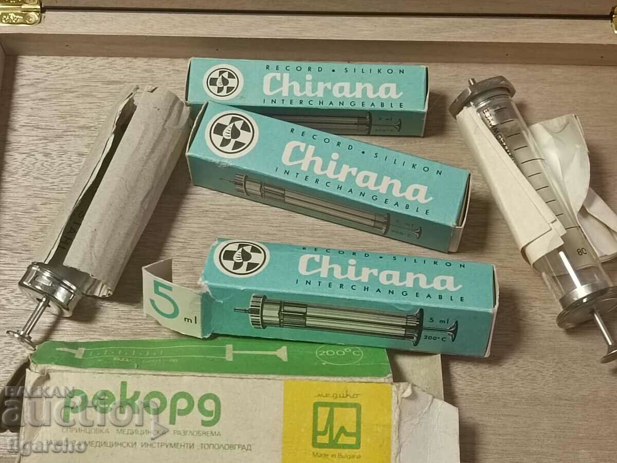 Vintage glass syringes with price 30.00 BGN | € 15.34 Vintage glass syringes with price 30.00 BGN | € 15.34