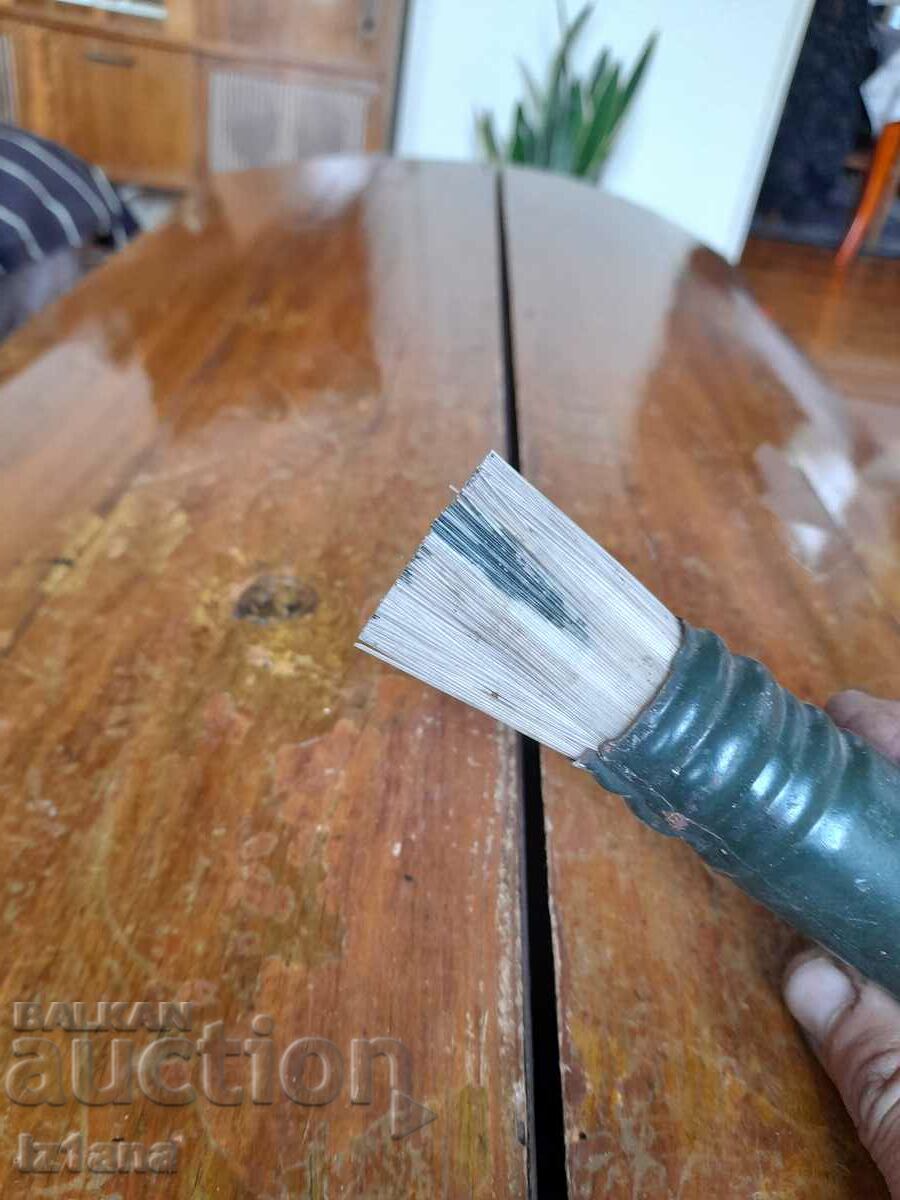 Auction  Old paint brush