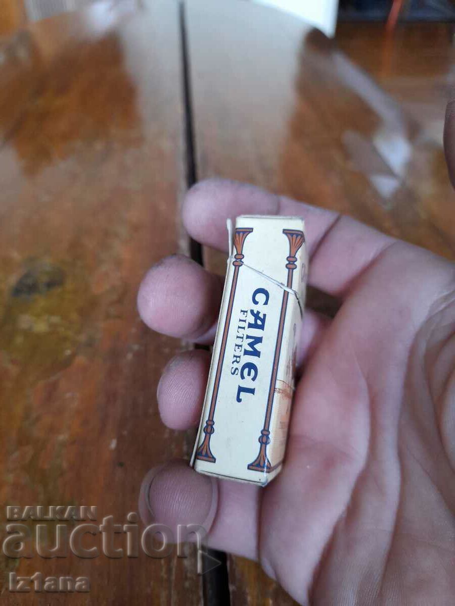 Auction  Old match, Camel matchbox