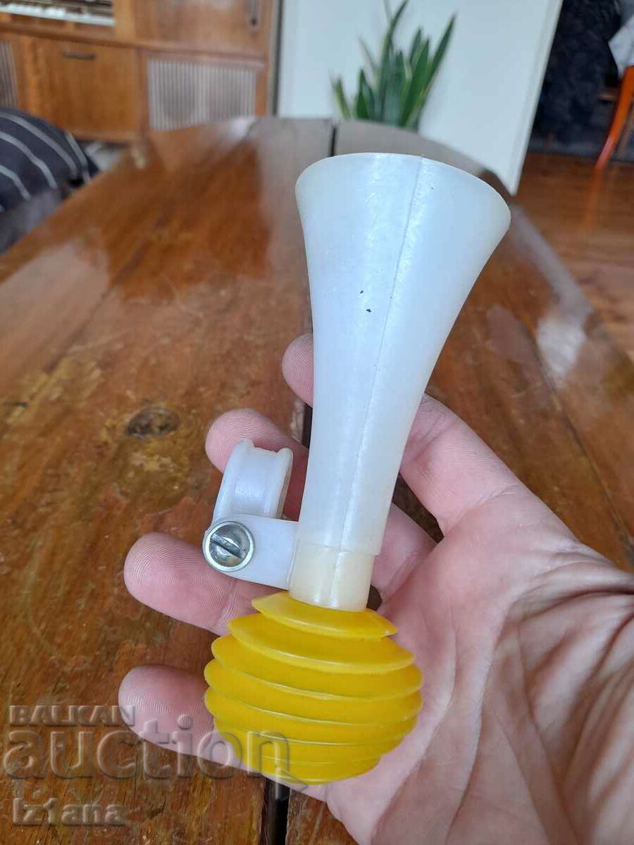 Old horn for children's bicycle, wheel with price 22.00 BGN | € 11.25