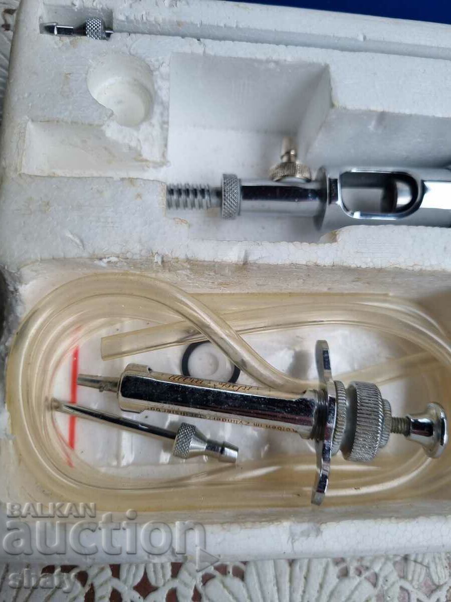 Medical syringe with price 55.00 BGN | € 28.12 Medical syringe with price 55.00 BGN | € 28.12