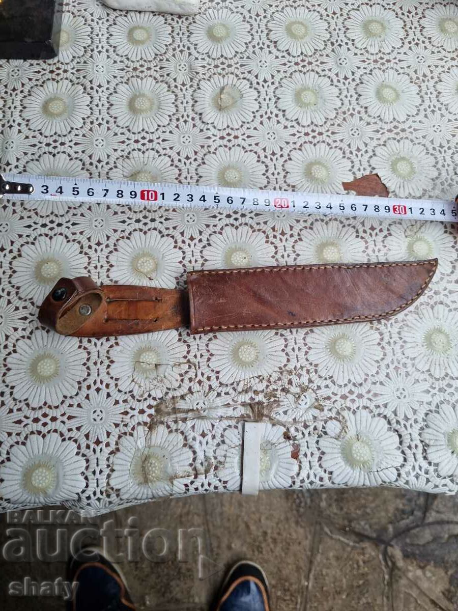 Fierbător vechi din piele cu preț 35.00 BGN | € 17.90 Fierbător vechi din piele cu preț 35.00 BGN | € 17.90