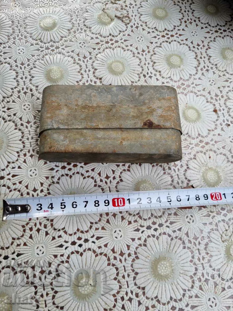 Old ammo pack. - 5 Old ammo pack. - 5