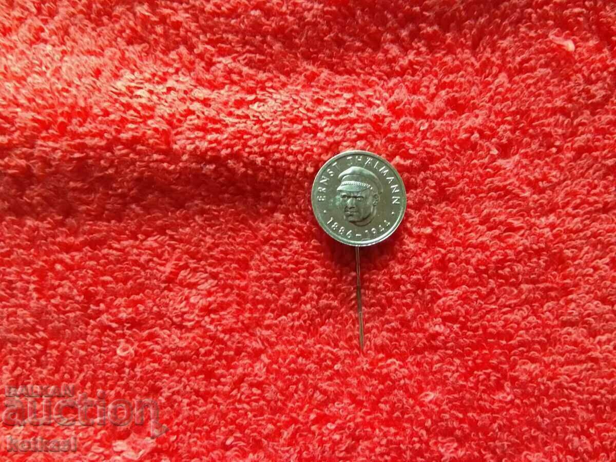 Auction Old social metal badge pin ERNST THALMANN 1886-1944 Ernst Auction Old social metal badge pin ERNST THALMANN 1886-1944 Ernst