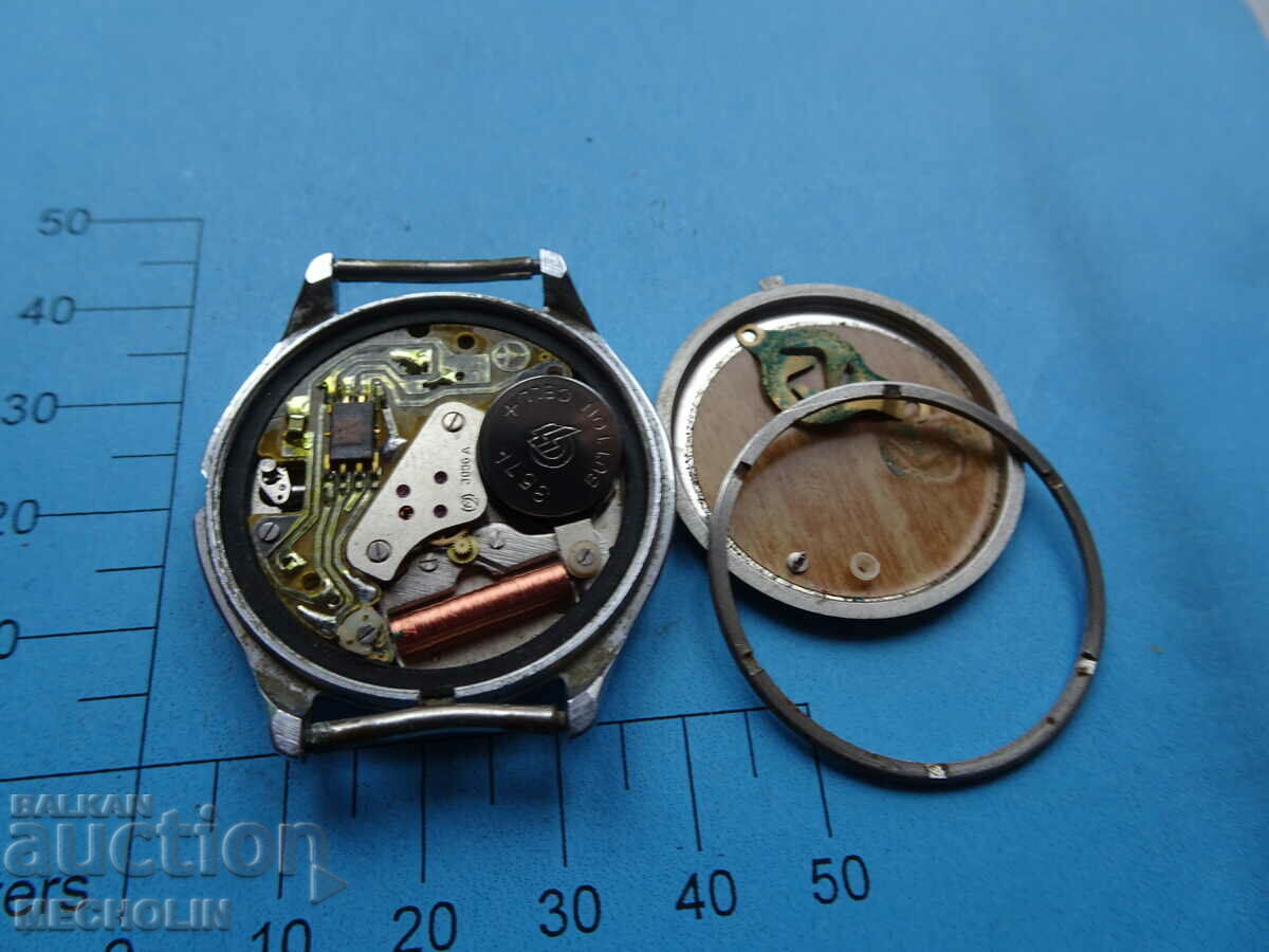 Auction RUSSIAN GLORY QURTZ WATCH Auction RUSSIAN GLORY QURTZ WATCH