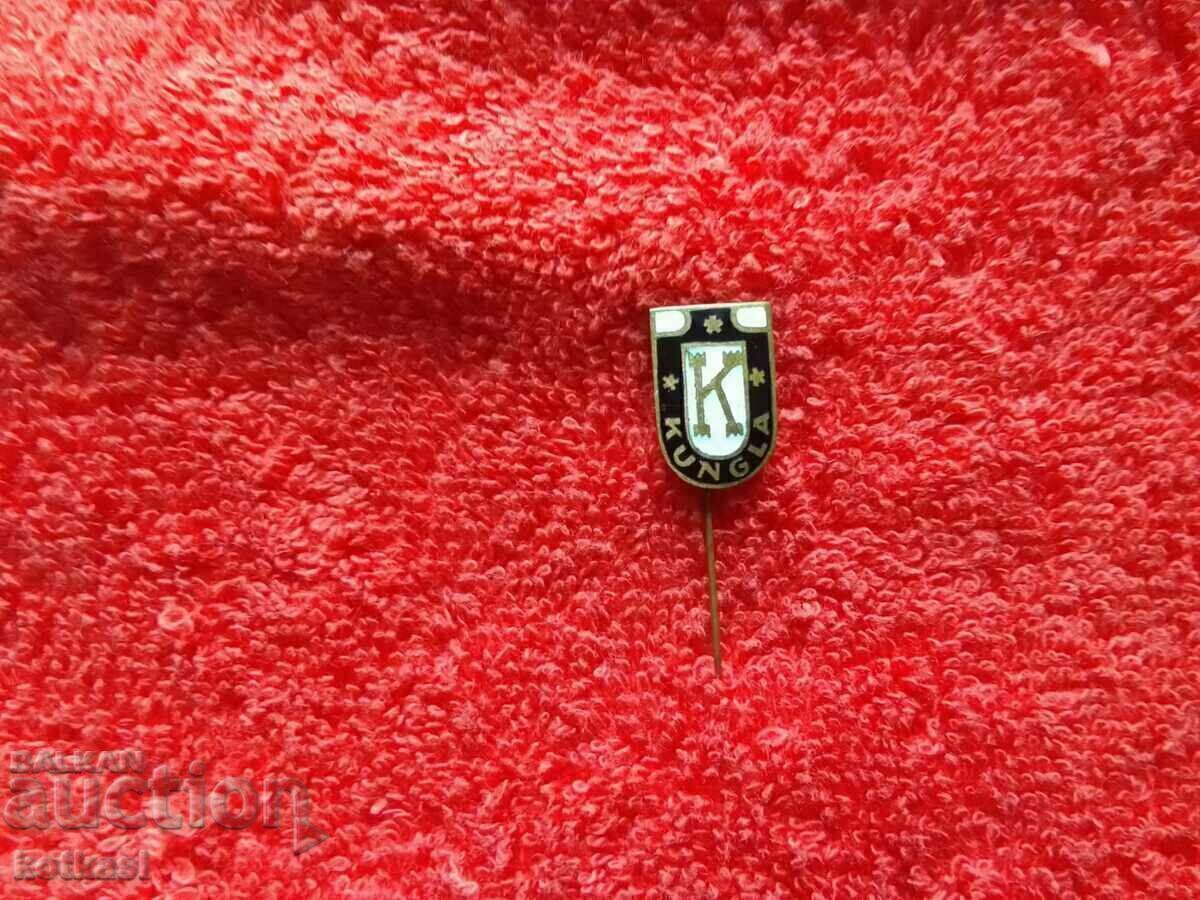 Auction Old social metal badge pin enamel KUNGLA Estonia Auction Old social metal badge pin enamel KUNGLA Estonia