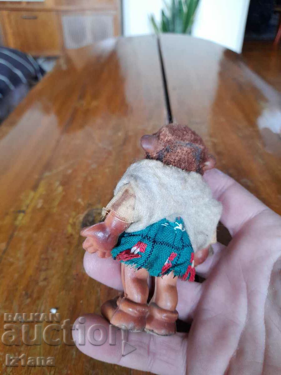 Delivery of Old toy hedgehog Delivery of Old toy hedgehog