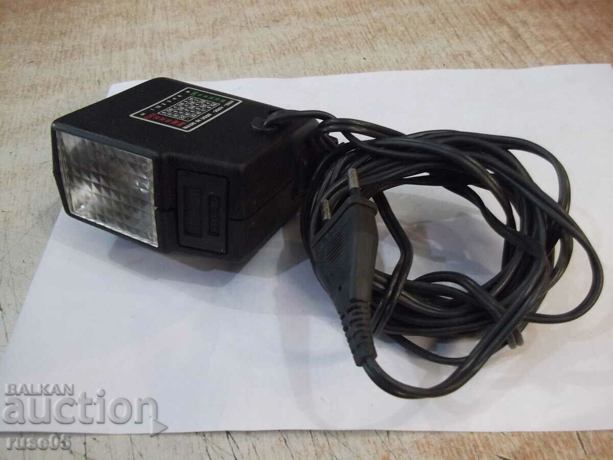 Flash "Norma - FIL-16" for camera Soviet working - 6 Flash "Norma - FIL-16" for camera Soviet working - 6