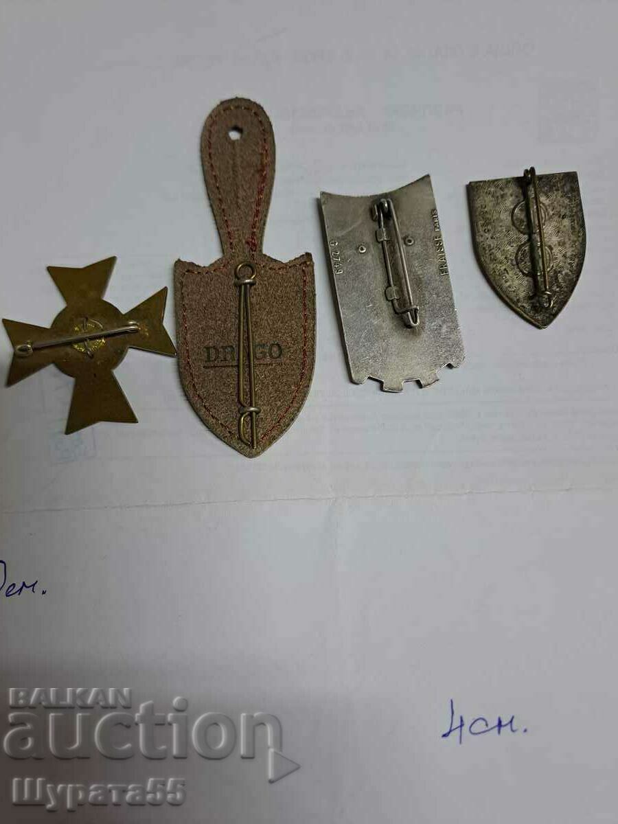 Auction Chest insignia Auction Chest insignia