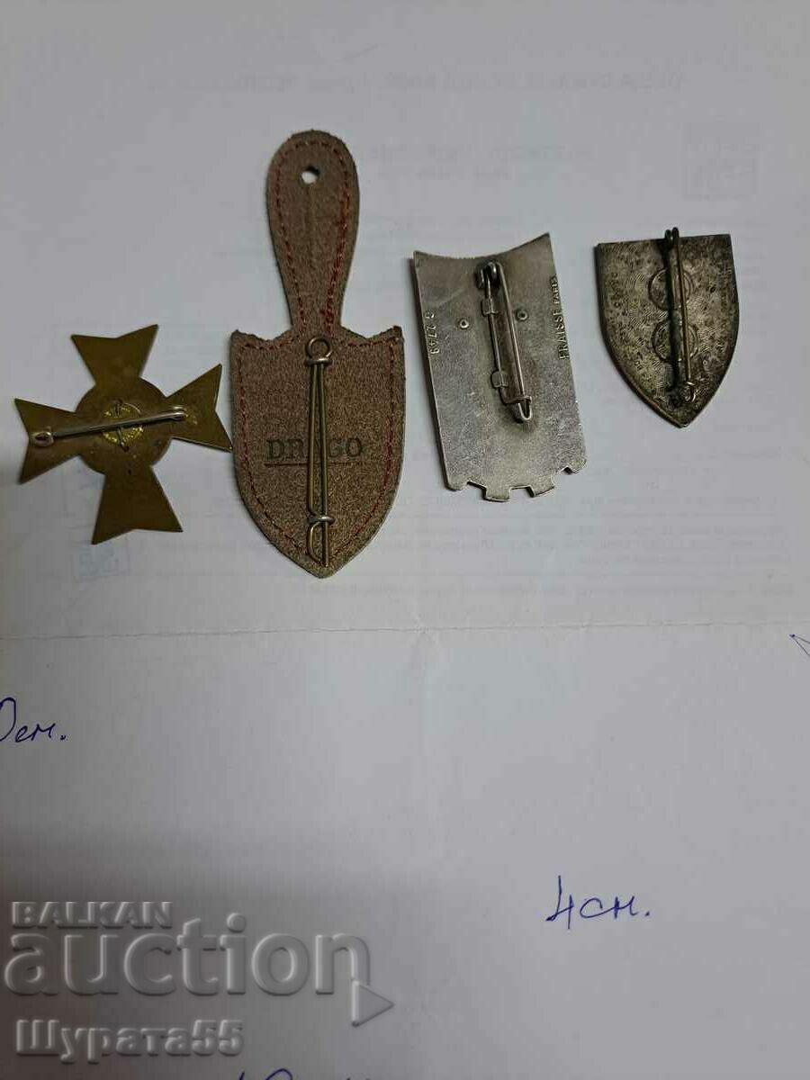 Delivery of Chest insignia Delivery of Chest insignia