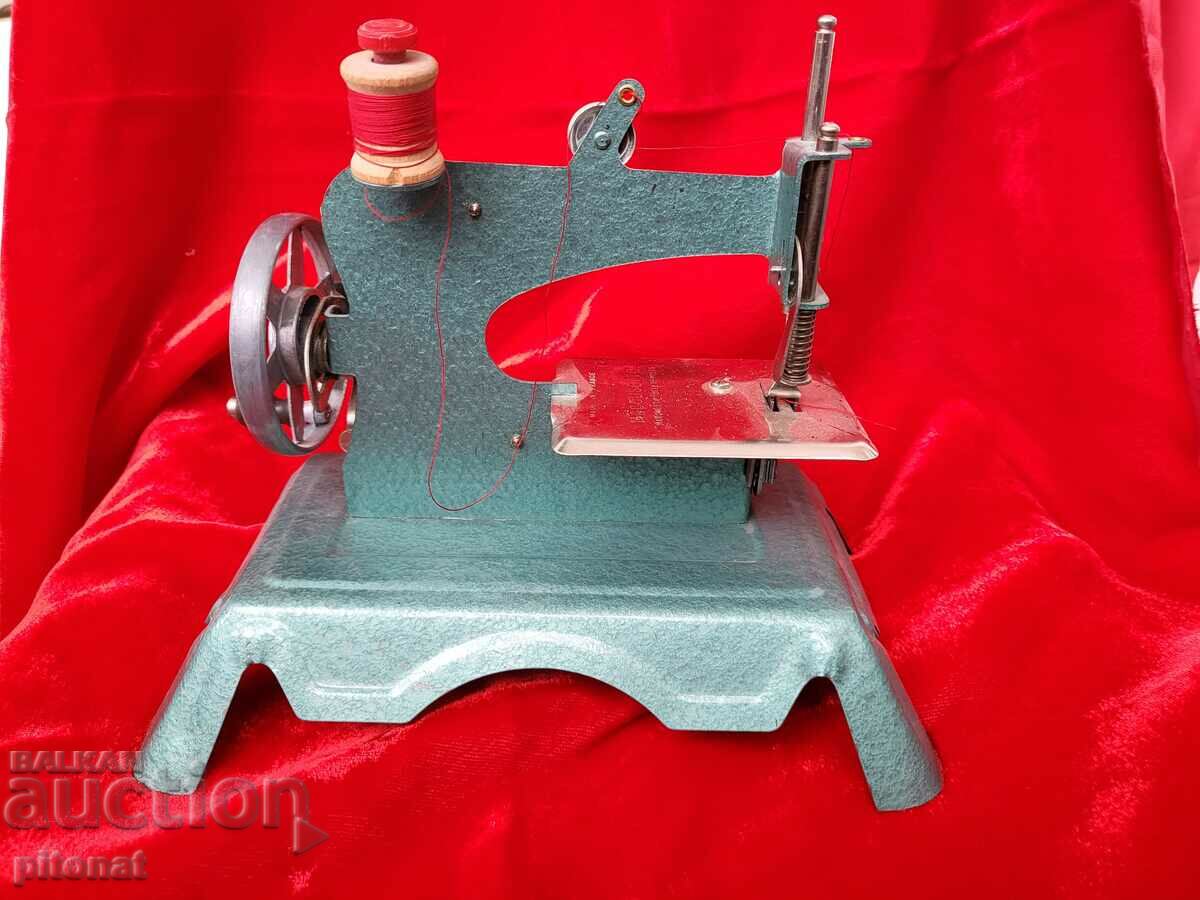 MACOUSETTE collectible children's sewing machine with price 90.00 BGN | € 46.02 MACOUSETTE collectible children's sewing machine with price 90.00 BGN | € 46.02