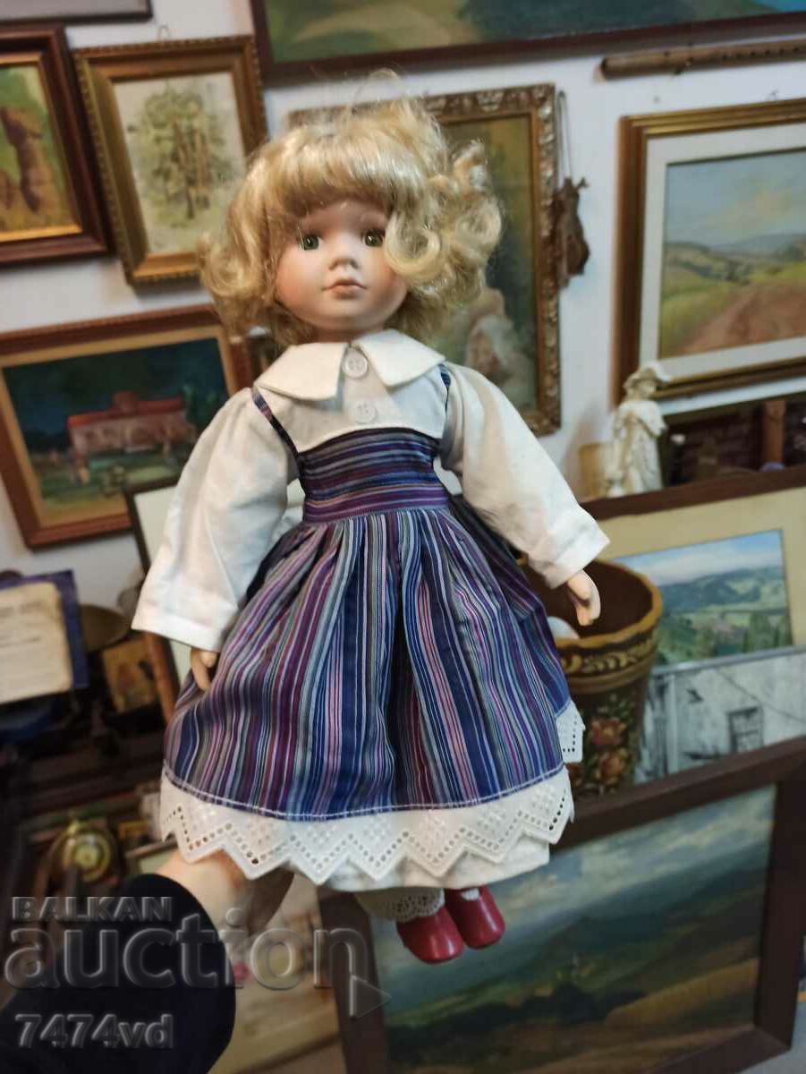 OLD PORCELAIN DOLL OLD PORCELAIN DOLL