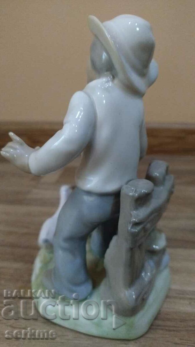 Delivery of Porcelain figure marked Delivery of Porcelain figure marked