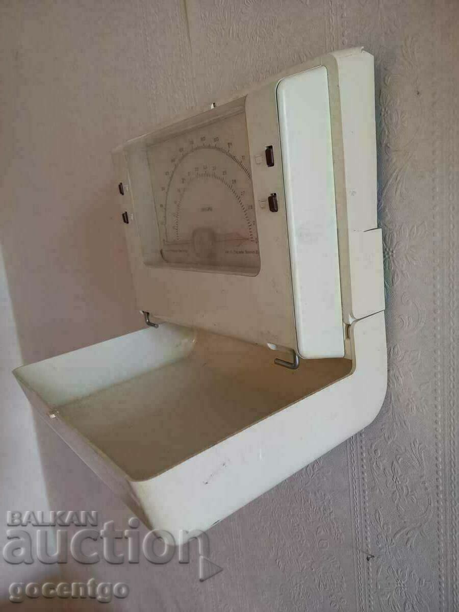 CANTAR 3 KG KRUPS PENTRU PERETE pliabil