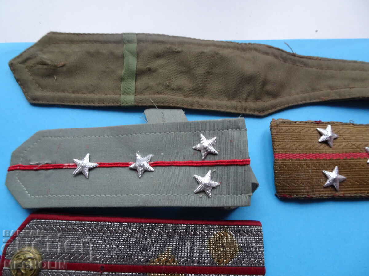 COLLECTIBLE old SOC & ROYAL PAGONS with price 30.00 BGN | € 15.34 COLLECTIBLE old SOC & ROYAL PAGONS with price 30.00 BGN | € 15.34