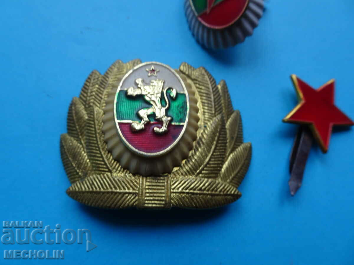 COLLECTIBLE old SOC COCKARDS with price 7.00 BGN | € 3.58 COLLECTIBLE old SOC COCKARDS with price 7.00 BGN | € 3.58