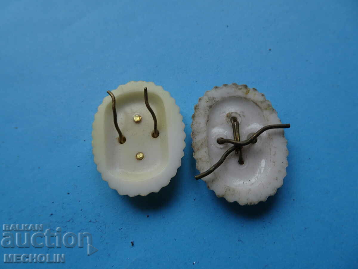 Delivery of COLLECTIBLE old SOC COCKARDS Delivery of COLLECTIBLE old SOC COCKARDS