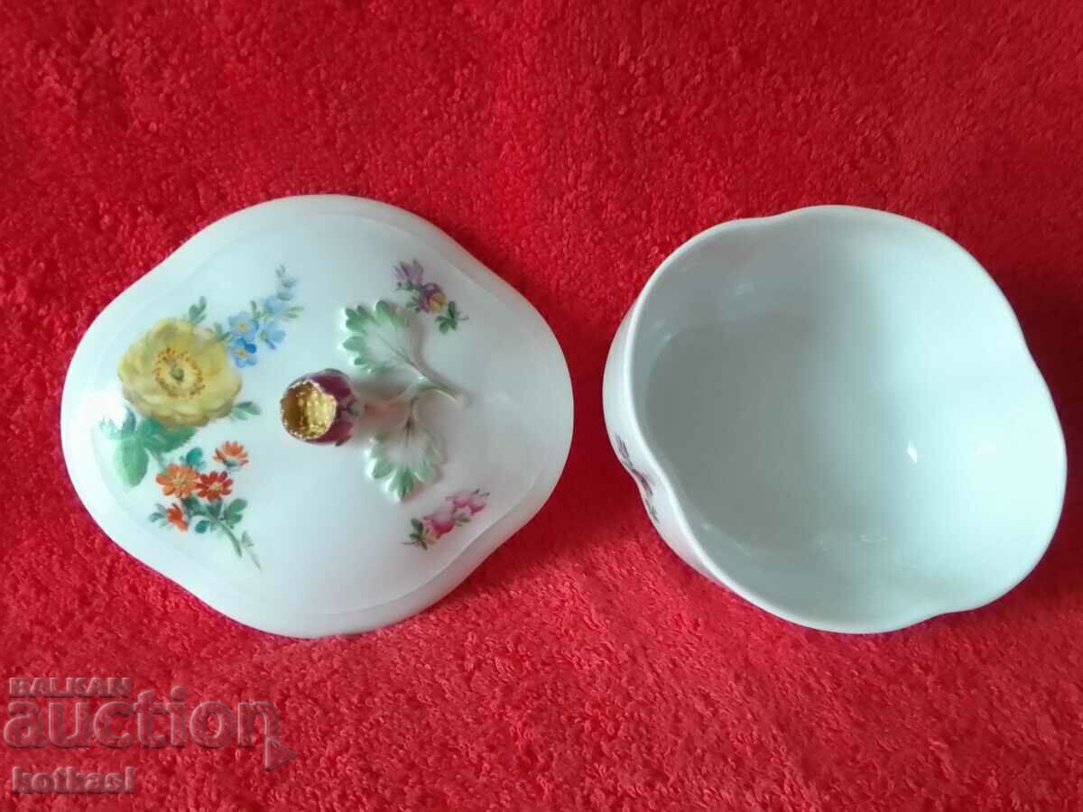Old porcelain bowl Germany flowers Meissen Meissen - 5 Old porcelain bowl Germany flowers Meissen Meissen - 5