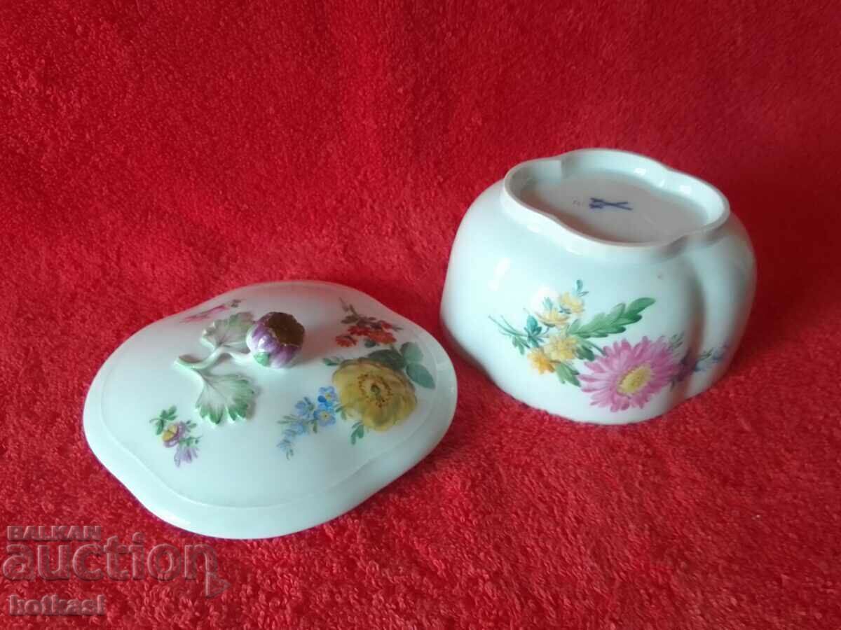 Old porcelain bowl Germany flowers Meissen Meissen - 7 Old porcelain bowl Germany flowers Meissen Meissen - 7