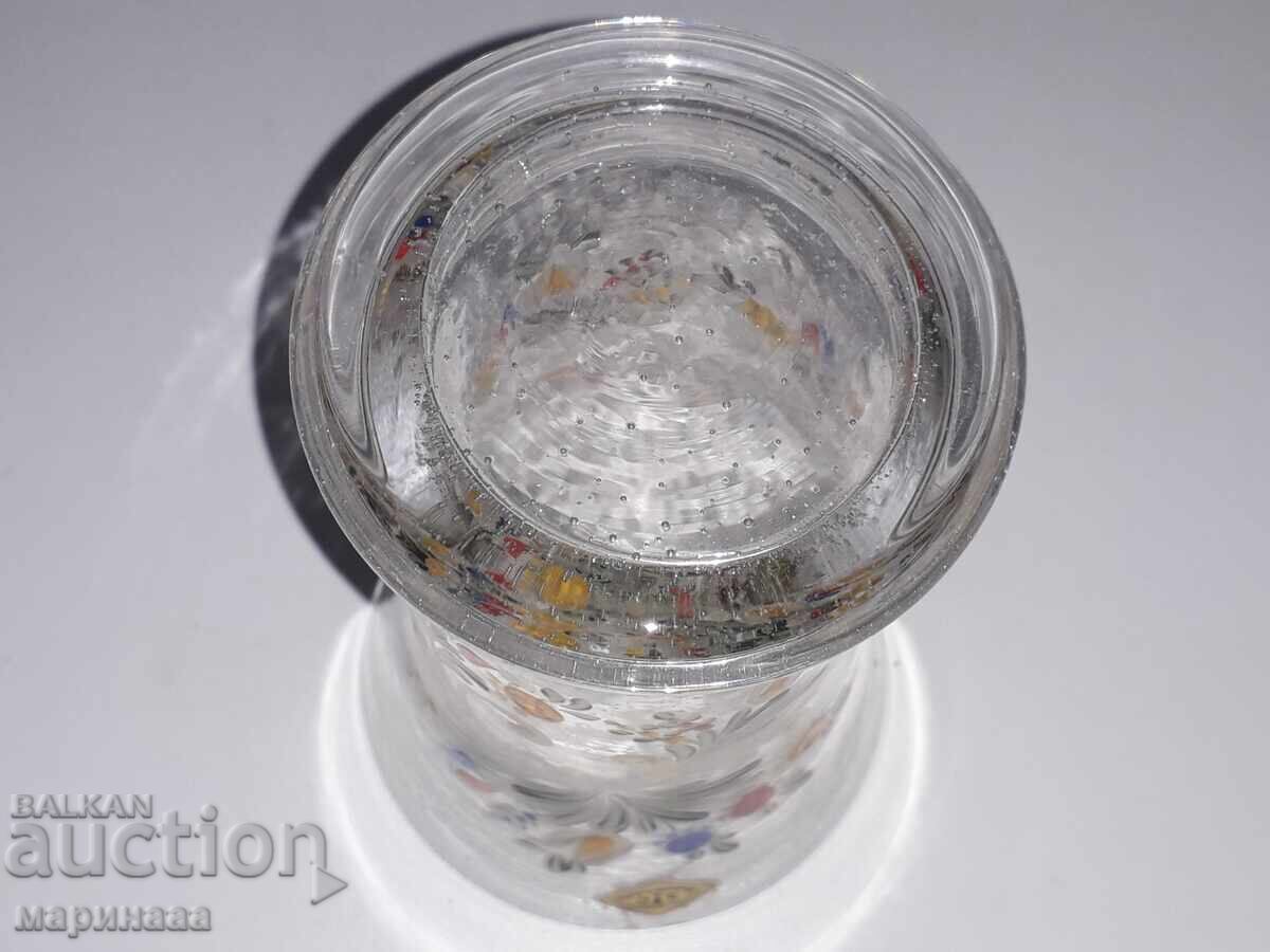 Delivery of VAZICKA. CRYSTAL GLASS. AUSTRIA Delivery of VAZICKA. CRYSTAL GLASS. AUSTRIA