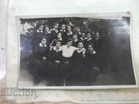 An old photo of a group of schoolgirls
