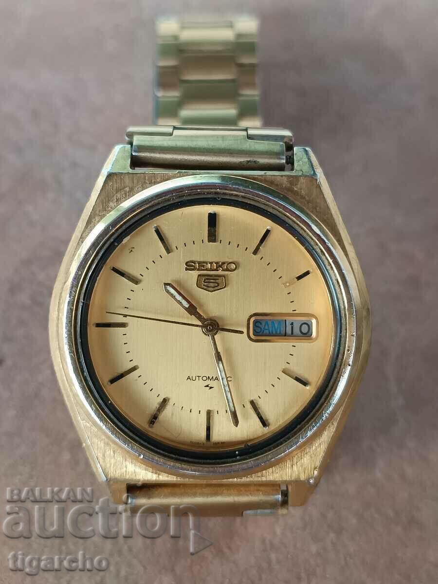Seiko5 watch with price 110.00 BGN | € 56.24 Seiko5 watch with price 110.00 BGN | € 56.24