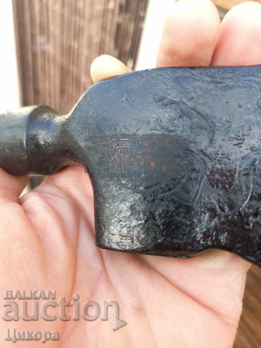 OLD AX HAMMER SEAL - 6 OLD AX HAMMER SEAL - 6