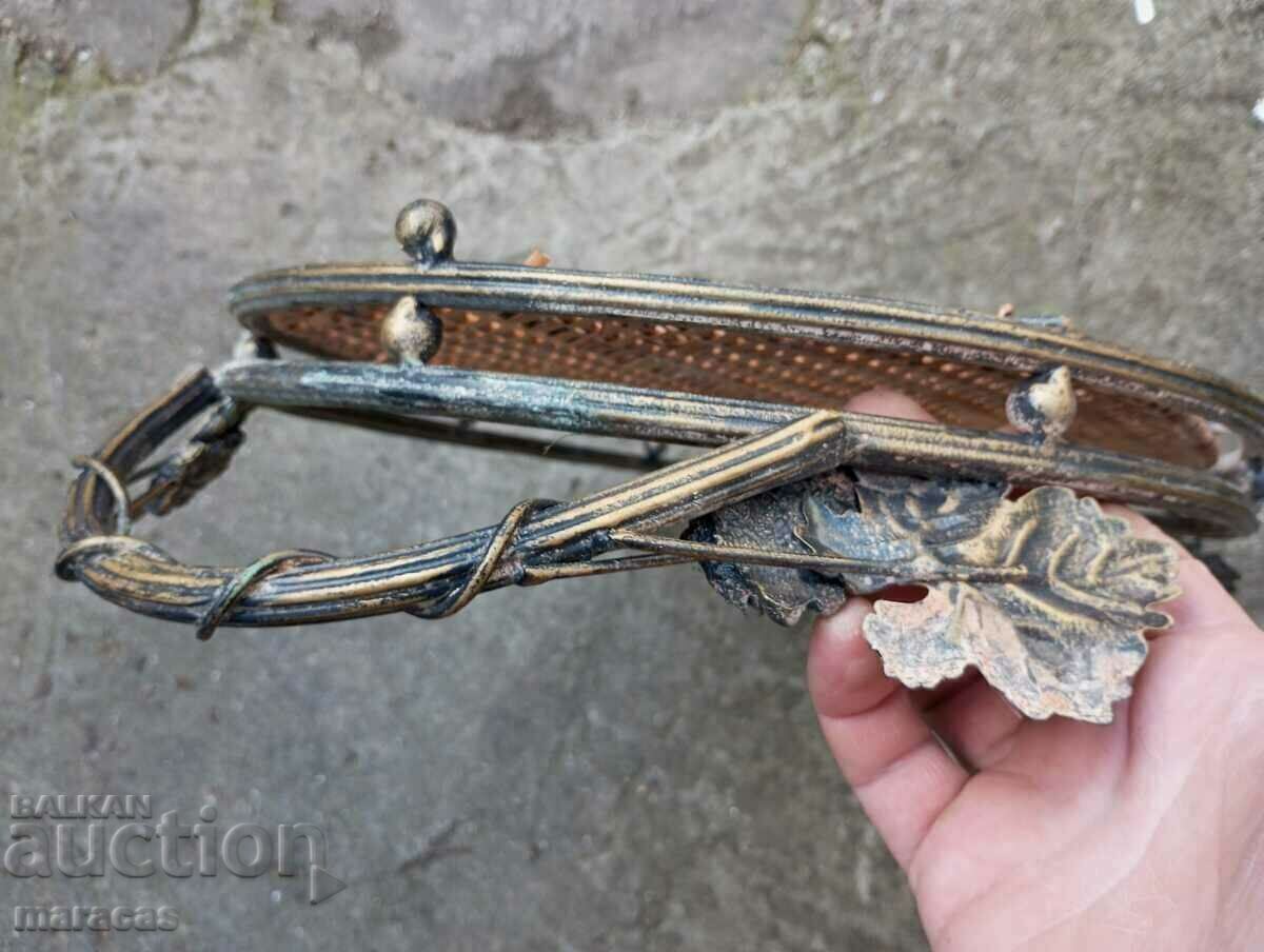 Delivery of Metal tray