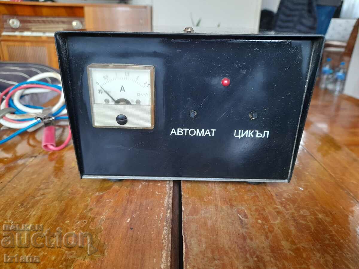 Old battery charger with price 95.00 BGN | € 48.57 Old battery charger with price 95.00 BGN | € 48.57