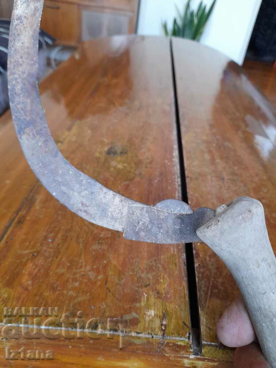 Delivery of Old sickle Delivery of Old sickle