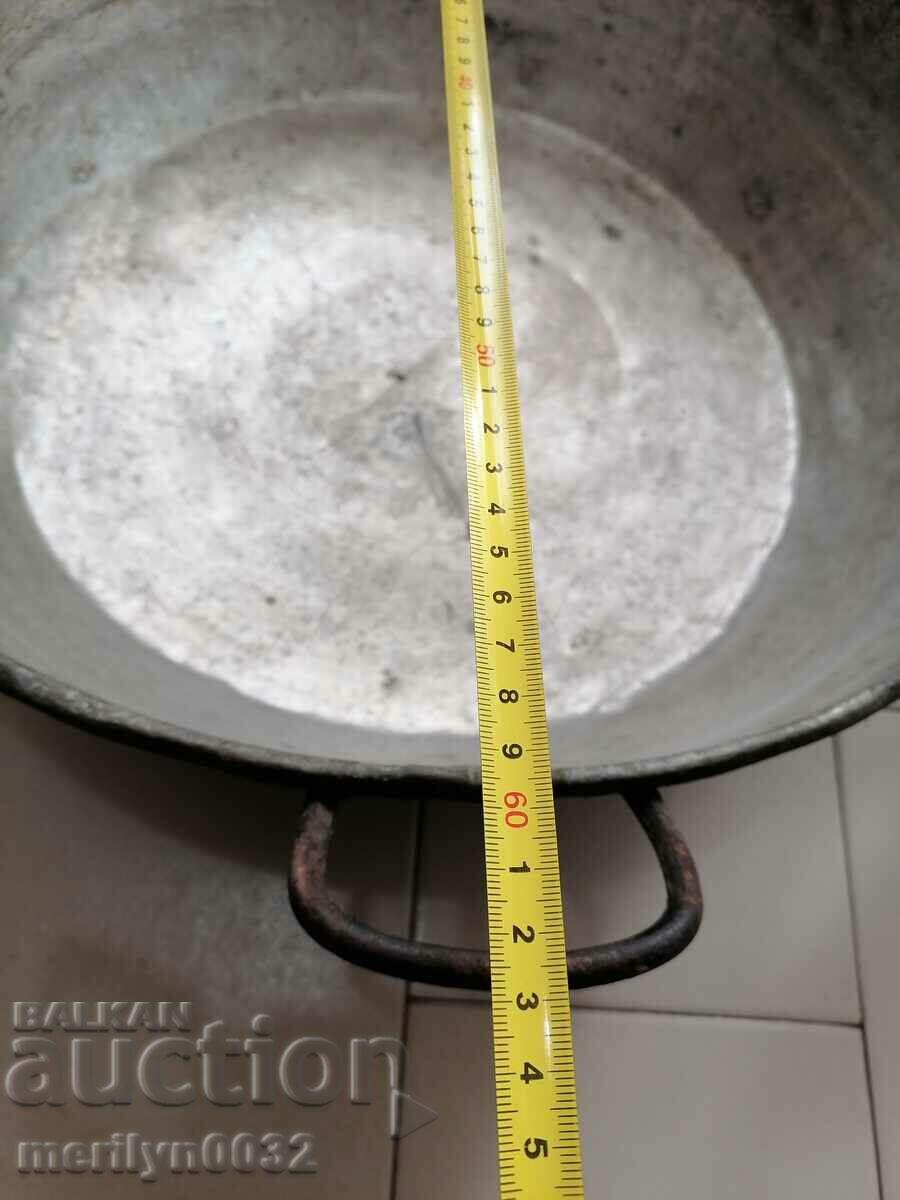 Delivery of Old copper lutenitsa tray with engravings LARGE pot copper