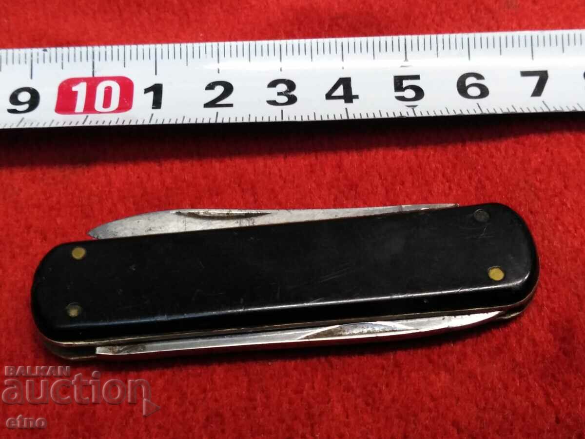 Delivery of OLD POCKET KNIFE Delivery of OLD POCKET KNIFE
