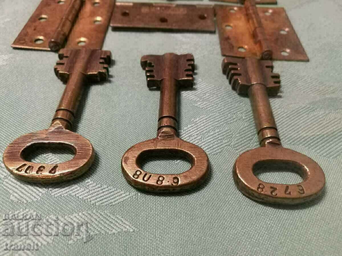 Safe deposit box keys. with price 15.00 BGN | € 7.67