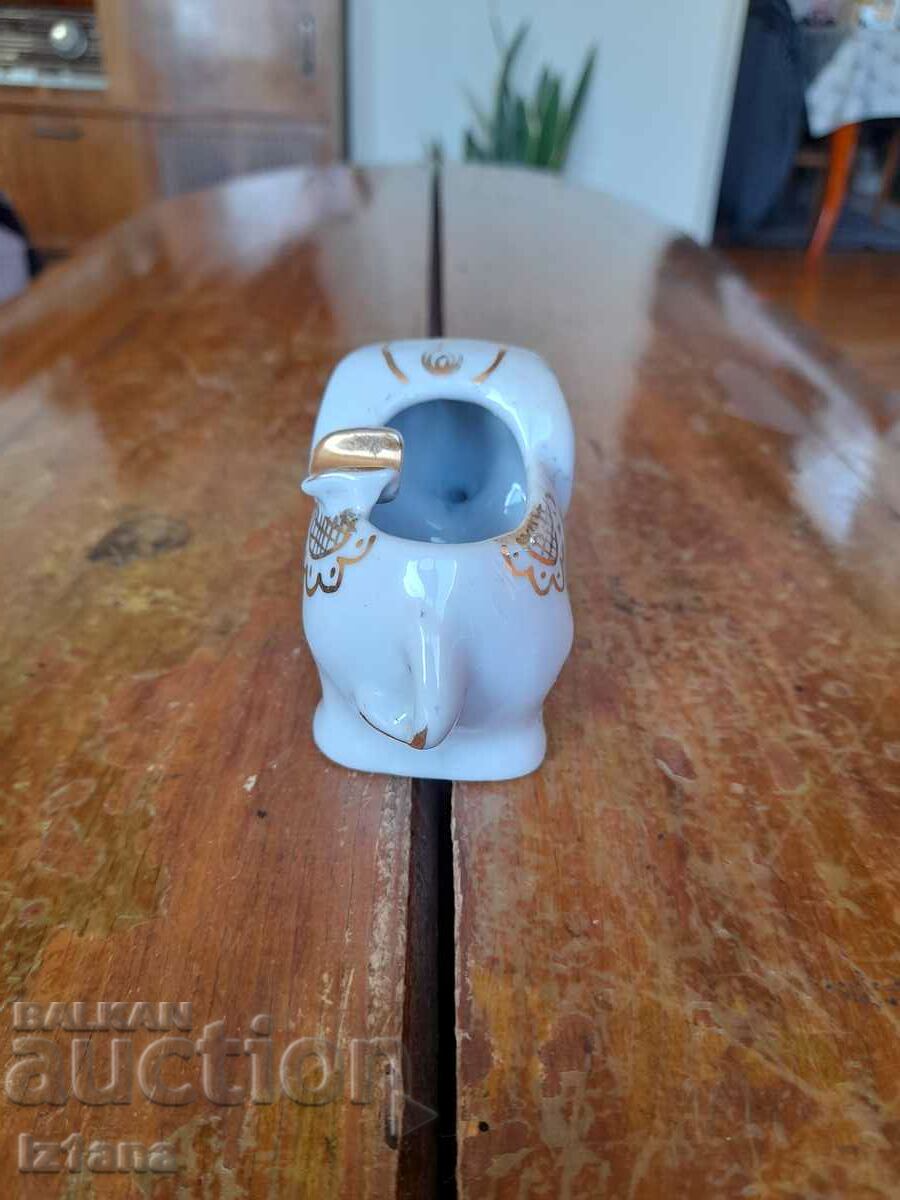 Delivery of Old porcelain ashtray Elephant Delivery of Old porcelain ashtray Elephant