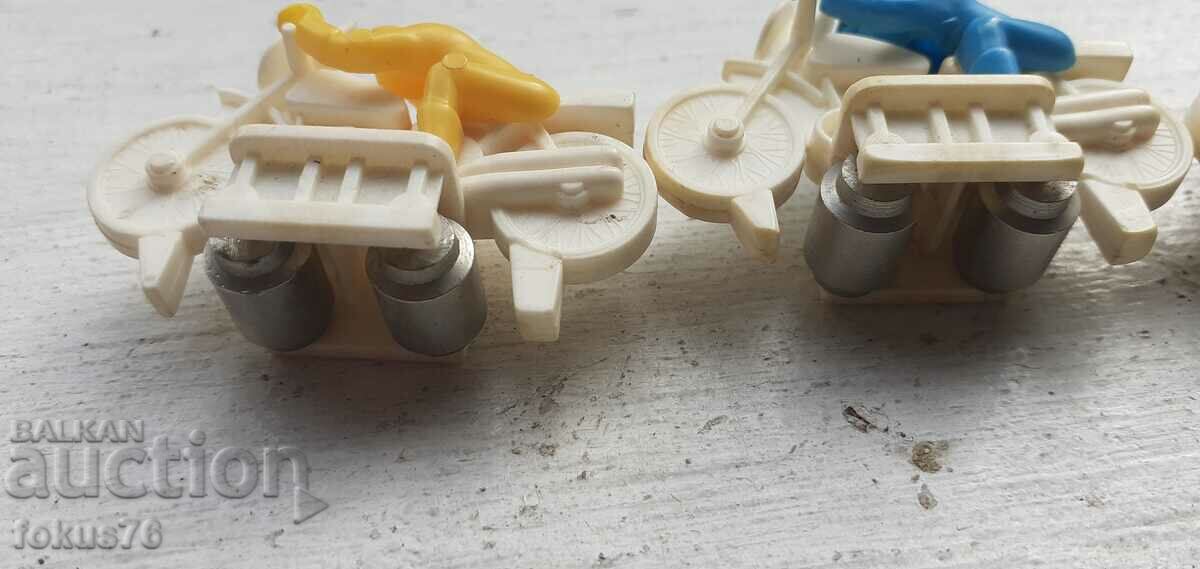 Lot of miniature toy bikes and airplane - 5 Lot of miniature toy bikes and airplane - 5