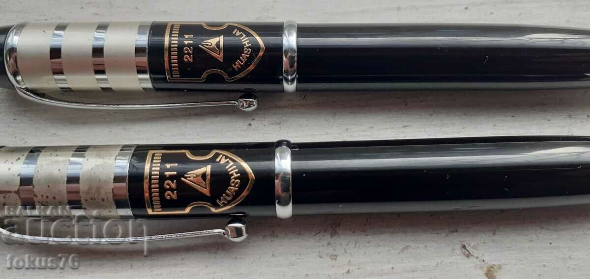 Луксозен китайски комплект писалка и химикал позлата с цена 90.00 лв. | € 46.02 Луксозен китайски комплект писалка и химикал позлата с цена 90.00 лв. | € 46.02