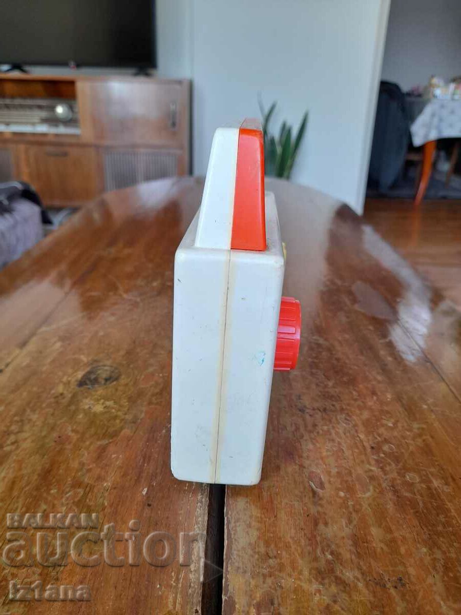 Delivery of Old Fisher Price musical toy Delivery of Old Fisher Price musical toy