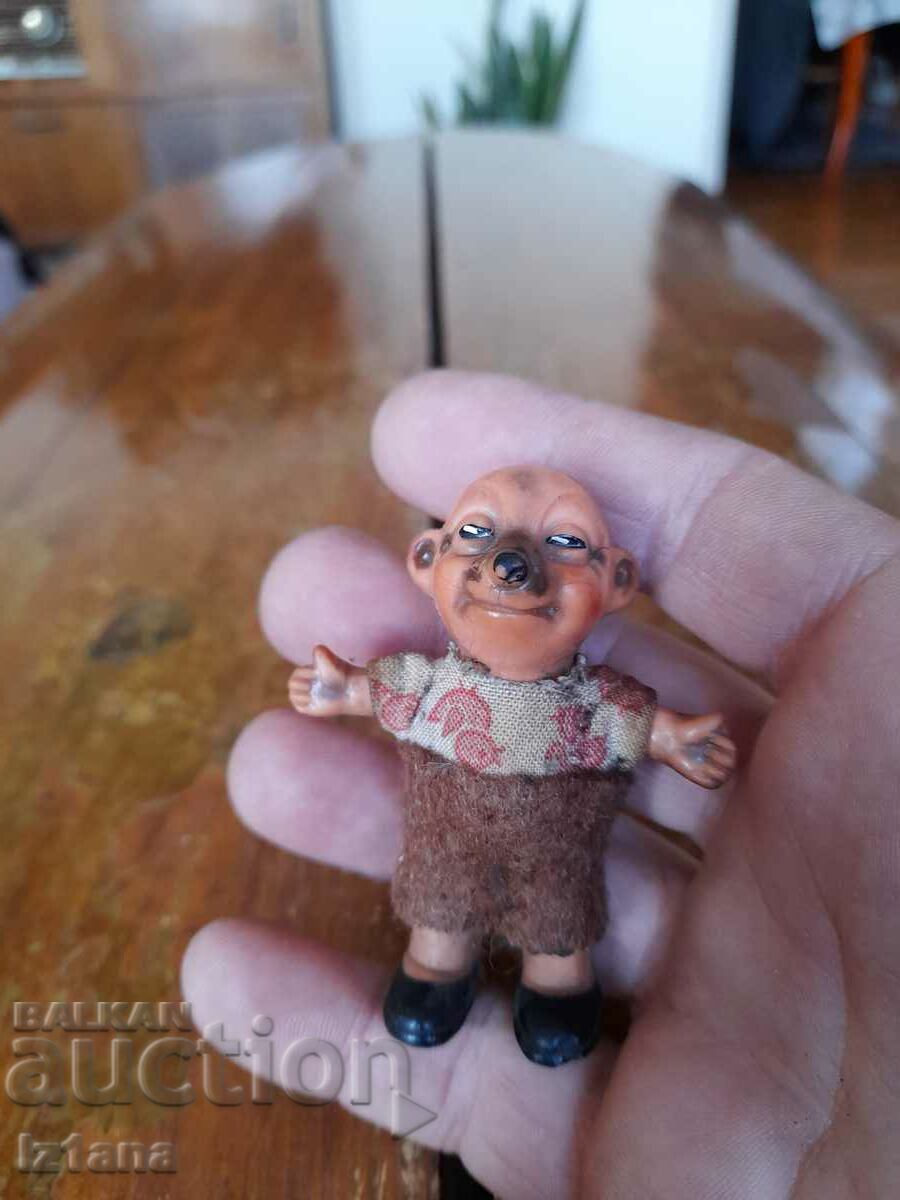 Old figurine, toy hedgehog with price 22.00 BGN | € 11.25 Old figurine, toy hedgehog with price 22.00 BGN | € 11.25