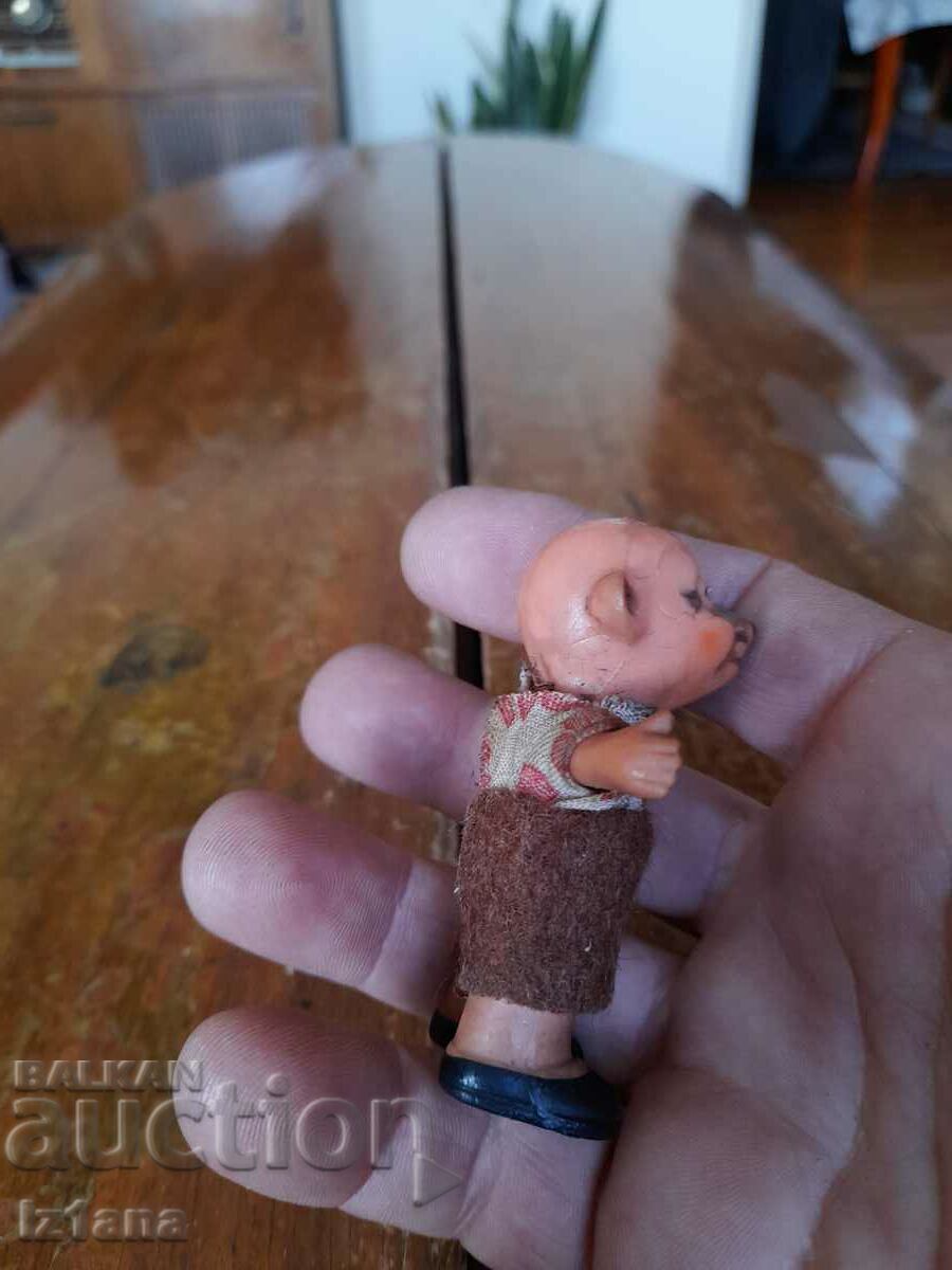 Auction Old figurine, toy hedgehog Auction Old figurine, toy hedgehog