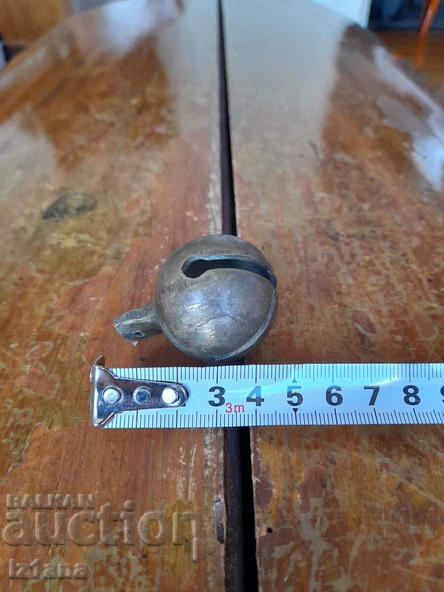 Delivery of Old bell, clap, chan Delivery of Old bell, clap, chan