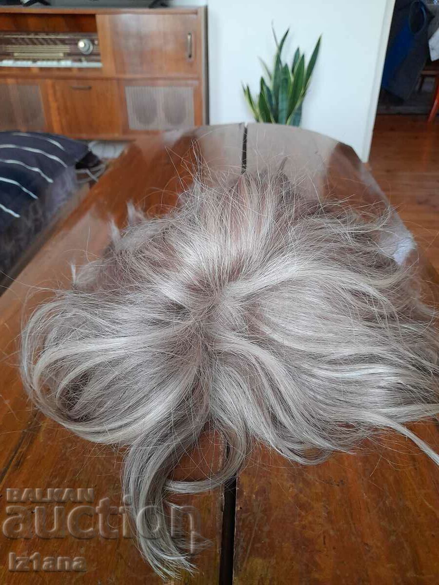 Μια παλιά περούκα