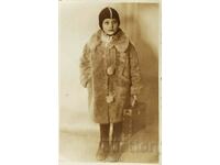 Bulgaria Fotografie veche - Portretul unui copil îmbrăcat iarna..