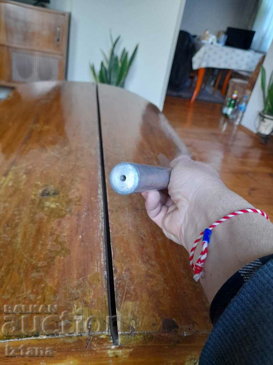 Delivery of Old bicycle pump Delivery of Old bicycle pump