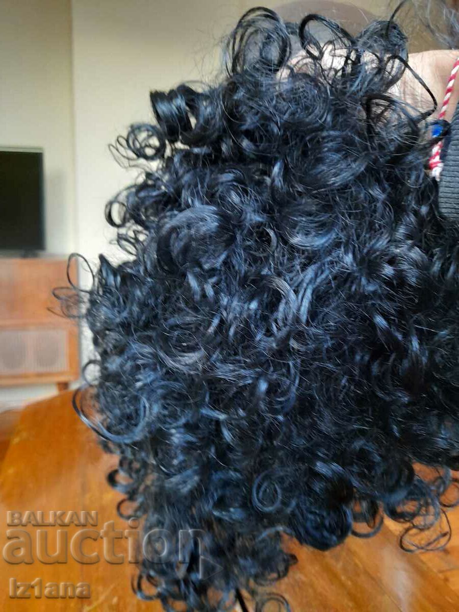 Auction An old wig Auction An old wig