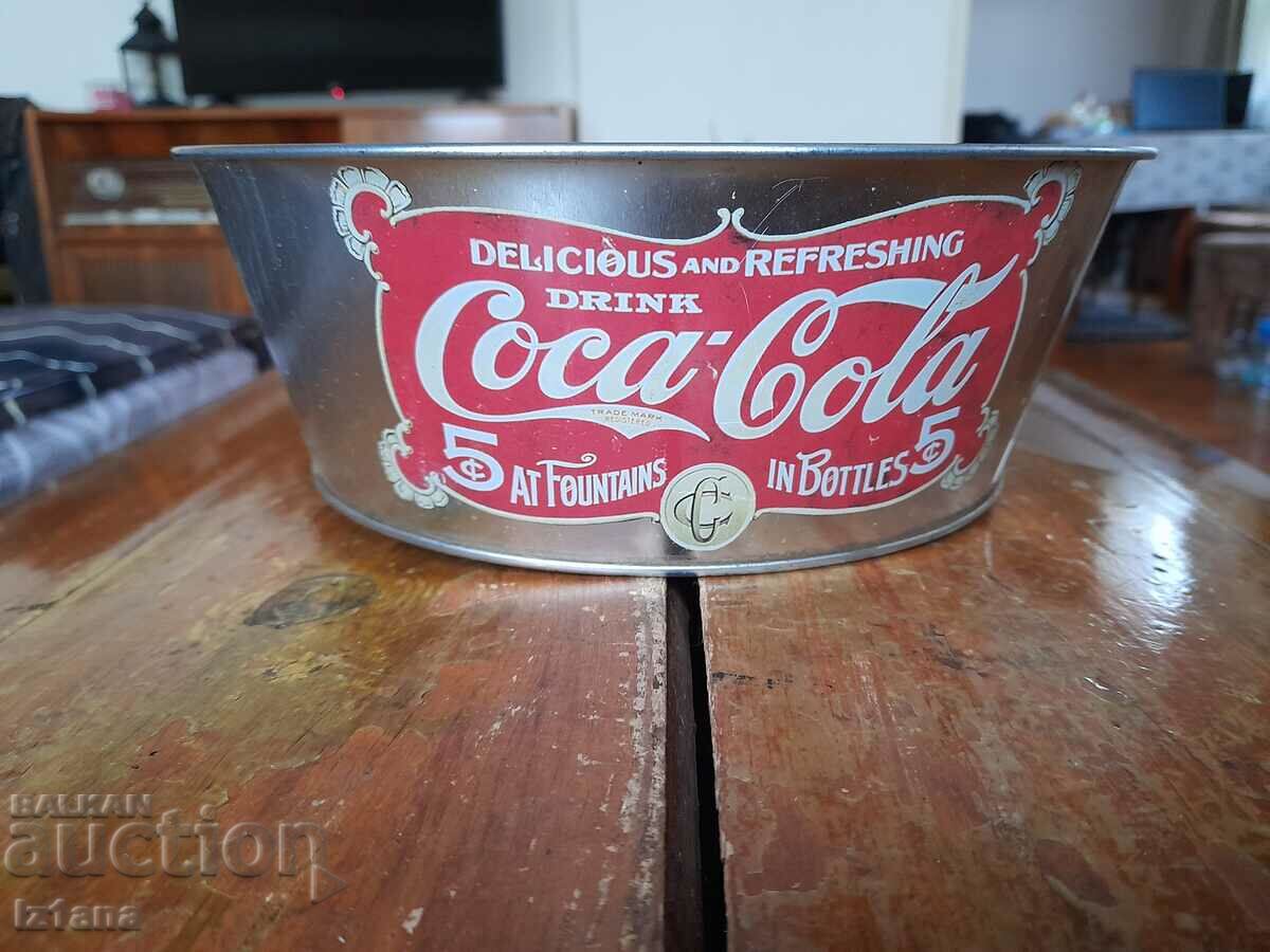Old Coca Cola cup, Coca Cola with price 65.00 BGN | € 33.23 Old Coca Cola cup, Coca Cola with price 65.00 BGN | € 33.23
