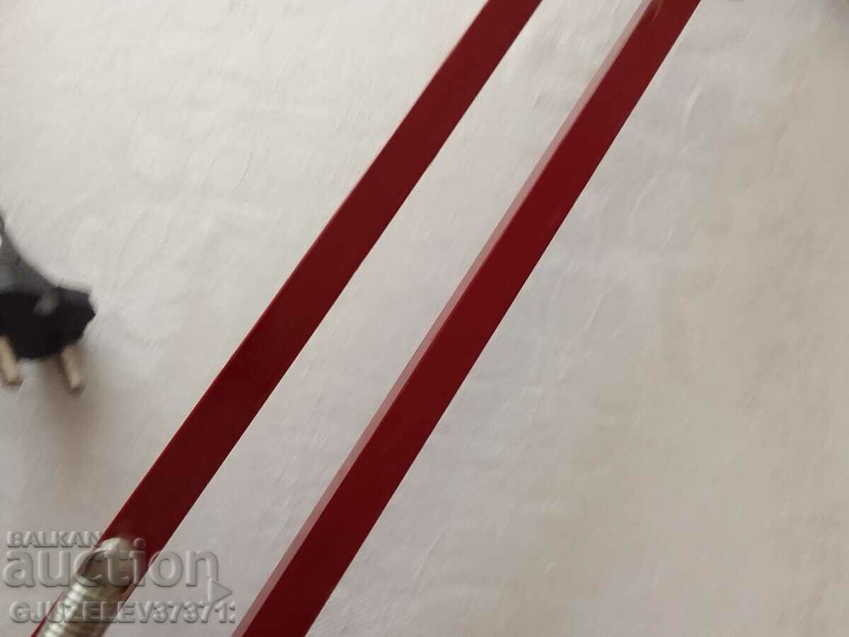 Доставка на Подвижна настолна работна лампа Доставка на Подвижна настолна работна лампа